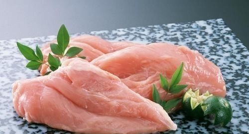 维生素8岁女孩1年长高10厘米,儿科医生:饮食习惯很不错,值得学习