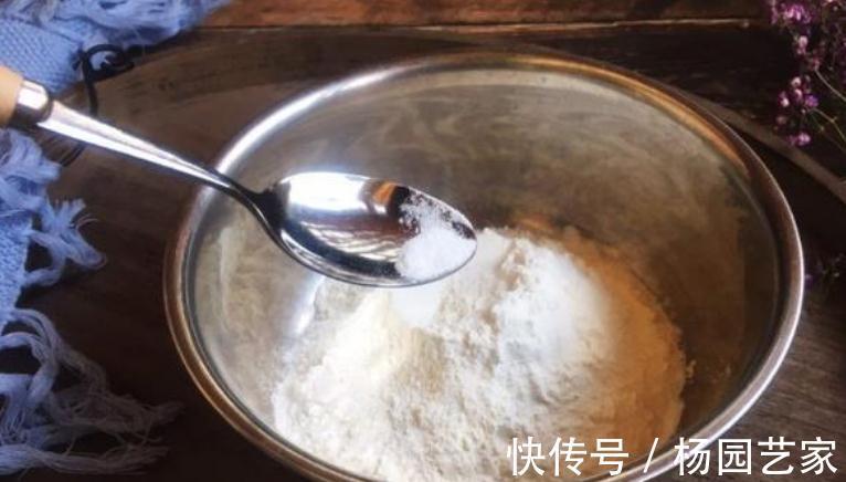 酵母粉|蒸馒头时用不用加碱面？有人不懂，难怪蒸出的馒头不好吃，味道差