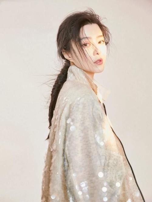 秃头|女人扎马尾时少犯这3个“错误”!不仅显脸大,还极易发际线后移