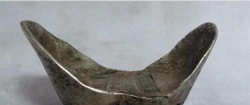 晚清时期,大宗交易使用银两、银元,它们之间有何区别?