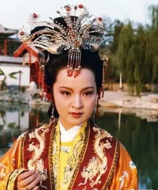 太监|难怪夏太监不把贵妃放在眼里,你看封妃和省亲究竟是宫里谁的主意