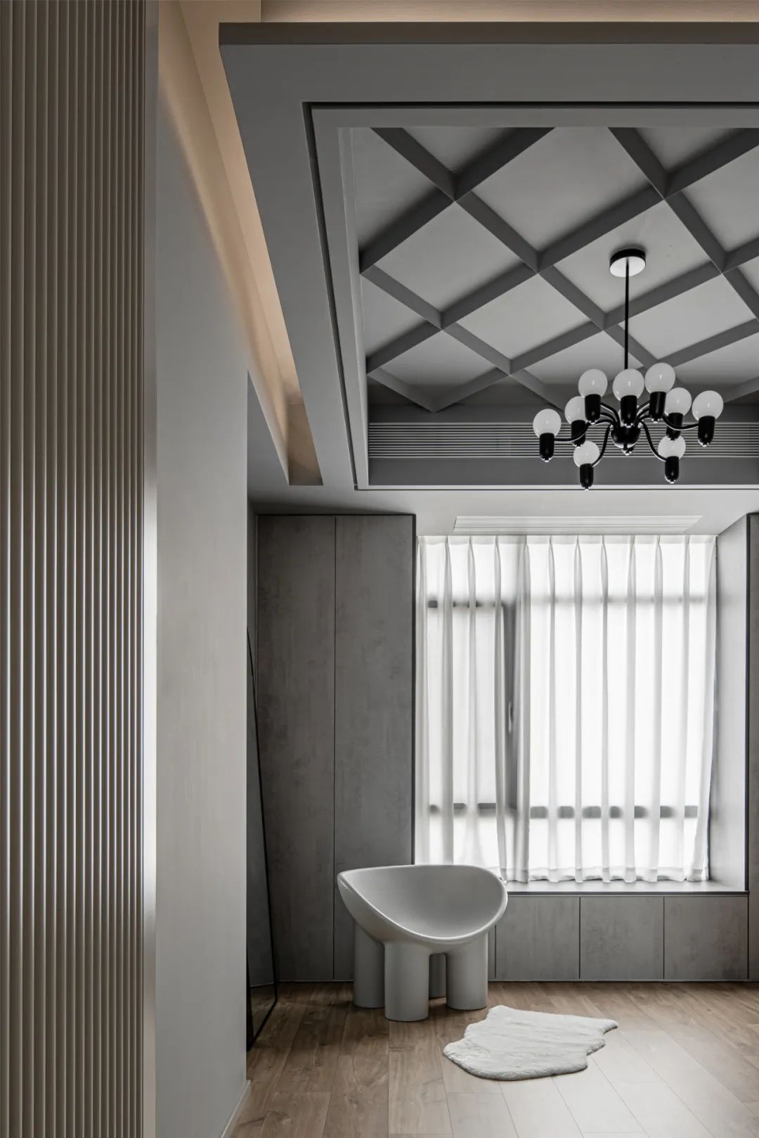 布置|210㎡简约大平层,淡雅温馨、绿植装饰,生活文艺舒适