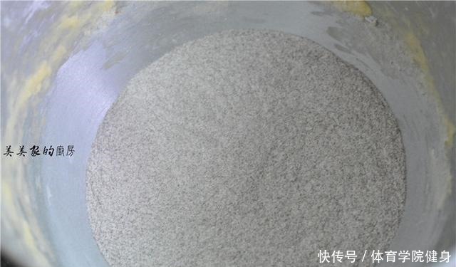 不论男女,早上空腹吃它,等于慢跑2小时,清肠排便,口臭也消失!