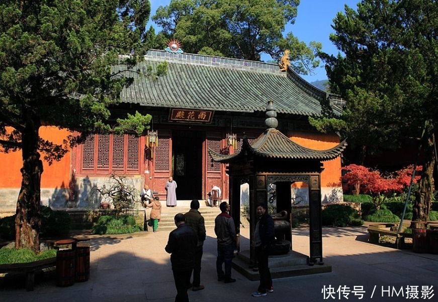 零差评５A景区，门票免费无商业气息，是我国寺院四绝之一