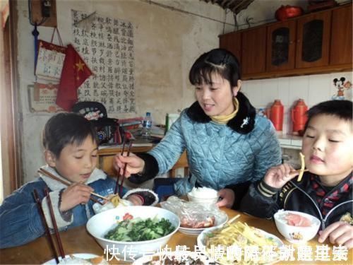 谈女士|“爸爸妈妈又不偷不抢,有什么好嫌弃的”,孩子一番话让父母泪目