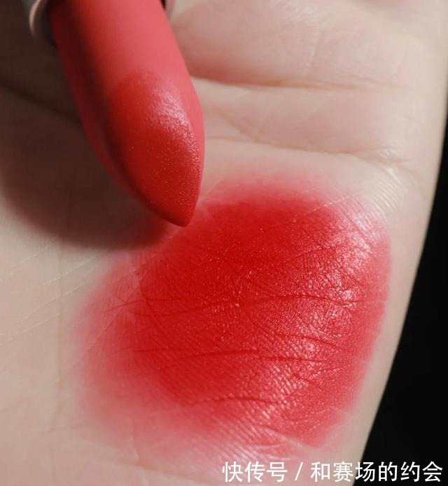 档次|黄皮2021必入的四只口红,显白气质又与众不同,质感高级上档次