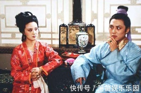 平儿#王熙凤和贾琏午休后,为何要用一盆水?黛玉午后洗澡的举动是答案