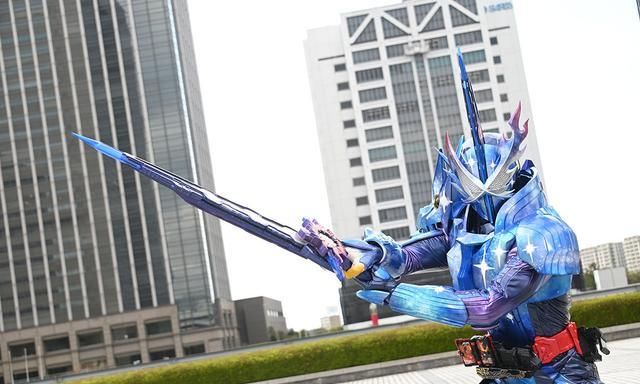 黄雷|假面骑士圣刃:光团是隼人,飞羽真迎来新形态,众骑士围攻所罗门