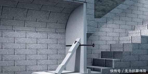 九龙|乾隆的最爱“九龙宝剑”,作为陪葬宝剑,为何最终变成了废铁?