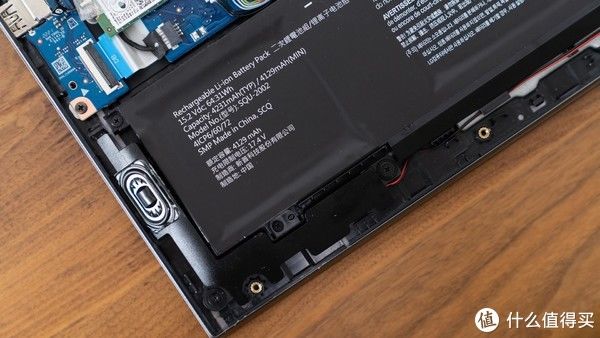 l年轻人的第一台游戏本！都是堆料，我为什么选雷神 ZERO