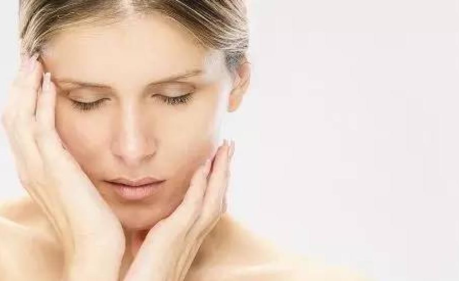 红枣枸杞|女人气血不足别担心,多喝以下几种水,有效帮你补气血!