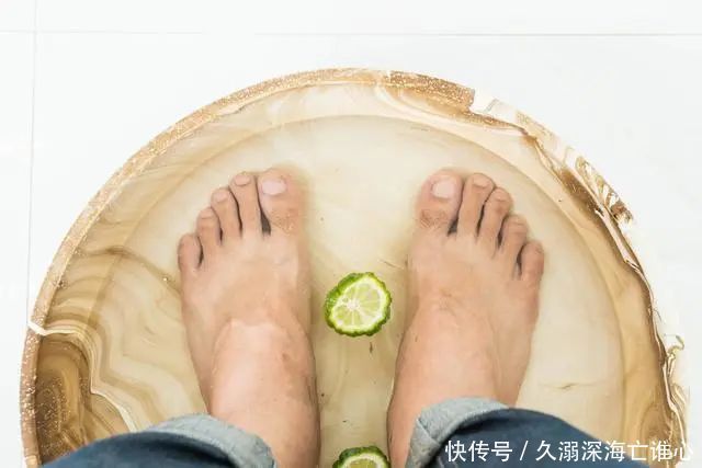 70-79岁是“长寿关键期”,想要更健康,谨记3防,4勤