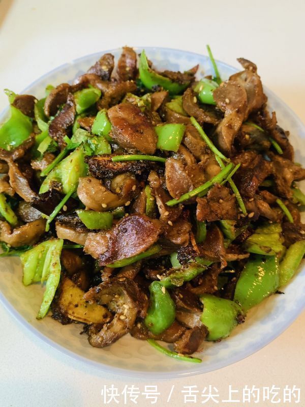 家喻户晓的孜然鸡胗,学会你就是厨神