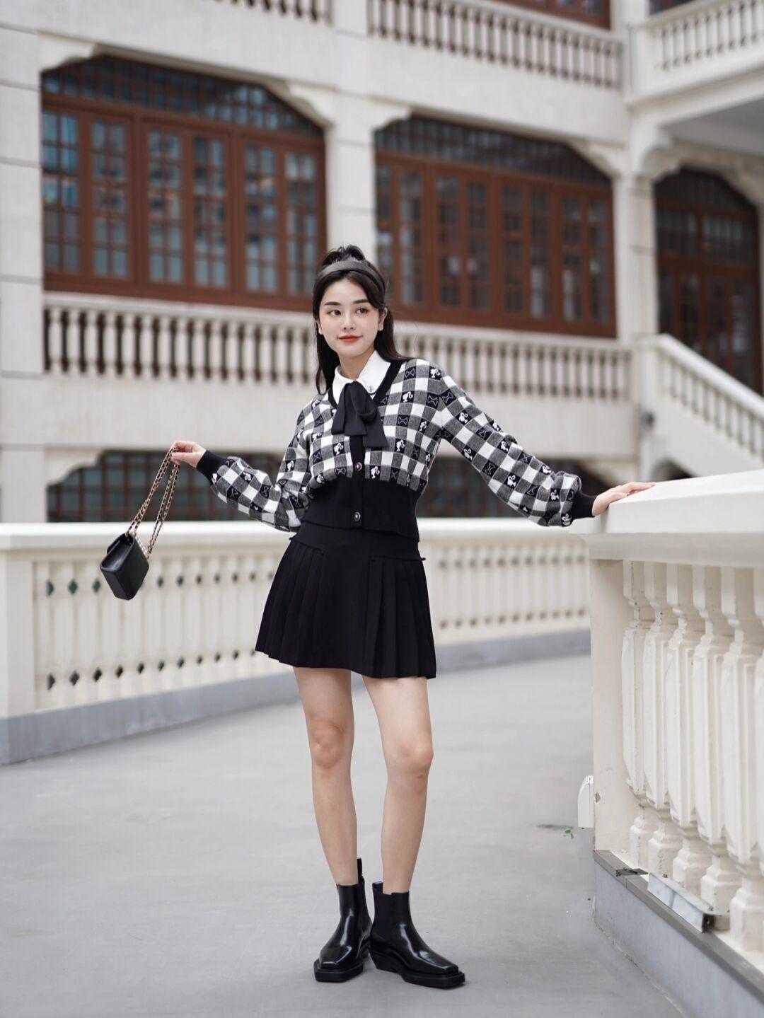 衣领|初春穿搭别错过黑白配,跟着博主这样穿,真的美极了