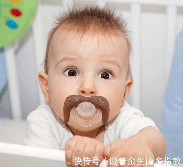 宝宝|2岁儿子总学“金鱼嘴”,全家都说好玩,奶奶一掰开嘴直奔医院