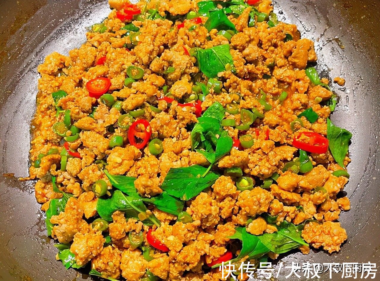 上班快手午餐!大叔教你肉末炒蛋,香气扑鼻,简单易学,超下饭