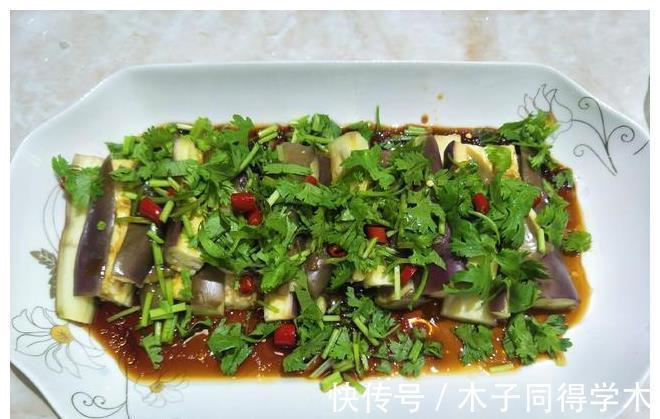清蒸茄子|立秋之后，黄瓜柿子靠边站，秋天最该吃蒸菜，清热降燥不发胖