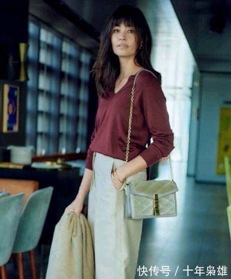 斜分 三四十的女人发型不要随意，学日本杂志这样剪，优雅活力显年轻！