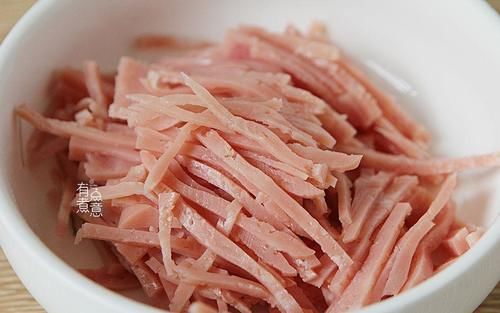  晚餐，这汤羹我家经常做，10分钟就上桌，鲜香嫩滑，好吃有营养