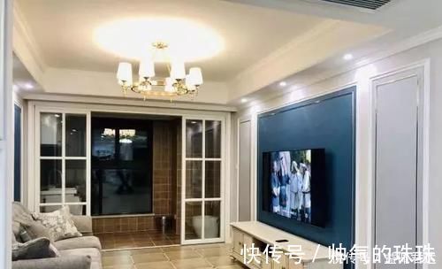 瓷砖|老公坚持在过道打柜子,完工后我懵了,电视墙十分抢眼,谁见过!