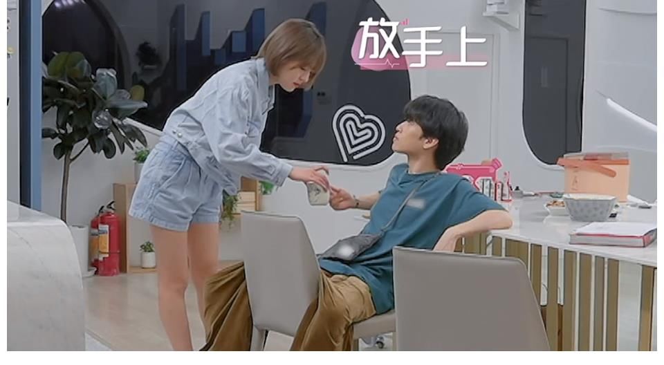 melody|《心动的信号4》双向奔赴 女三是让吃药的姐姐 男二确实该请闺蜜吃饭