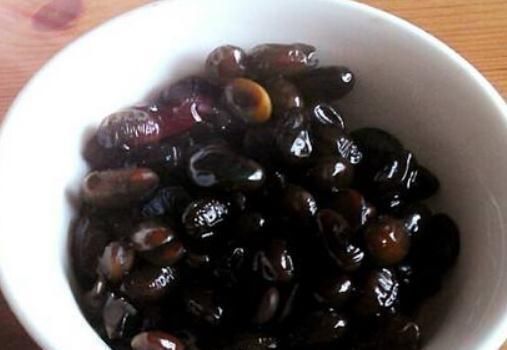 虎皮|虎皮兰入夏,一定不缺“它”,新芽“翻个”长,盆盆叶片1米高