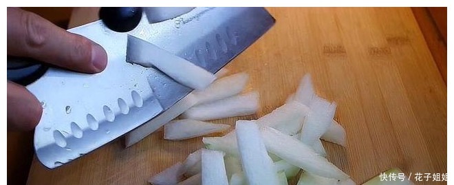 青辣椒|冬瓜最好吃做法，不凉拌，不红烧，比肉还香，一大盘上桌不够吃！