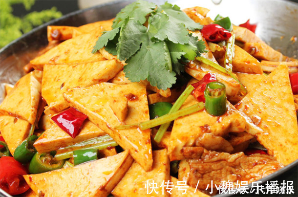 好吃|孩子最馋的“滑嫩菜”,营养鲜香爽口,好吃不贵,一口一个吃着香