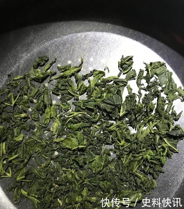 身体|坚持用蒲公英配桑叶泡水，一个月后身体有了4个神奇的变化！
