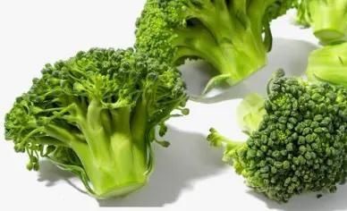 西兰花要不要焯水？老厨师教你这一招，洗得干净吃得也放心