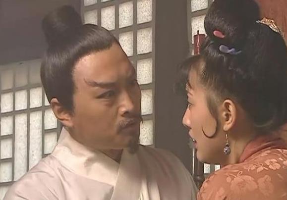 石秀|不该死的潘巧云：杨雄只是想写休书，但是好兄弟石秀递上了刀