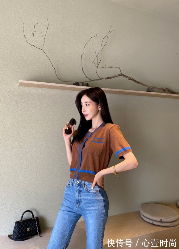 搭配|女神孙允珠高清时尚搭配:雪茄橡木暗棕低调细针织开衫