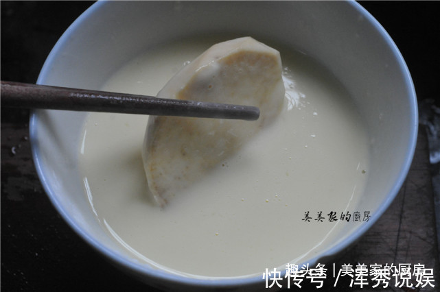 蛋糕|吃了30年红薯，此做法第一次见！不煮也不炸，比蛋糕还好吃！