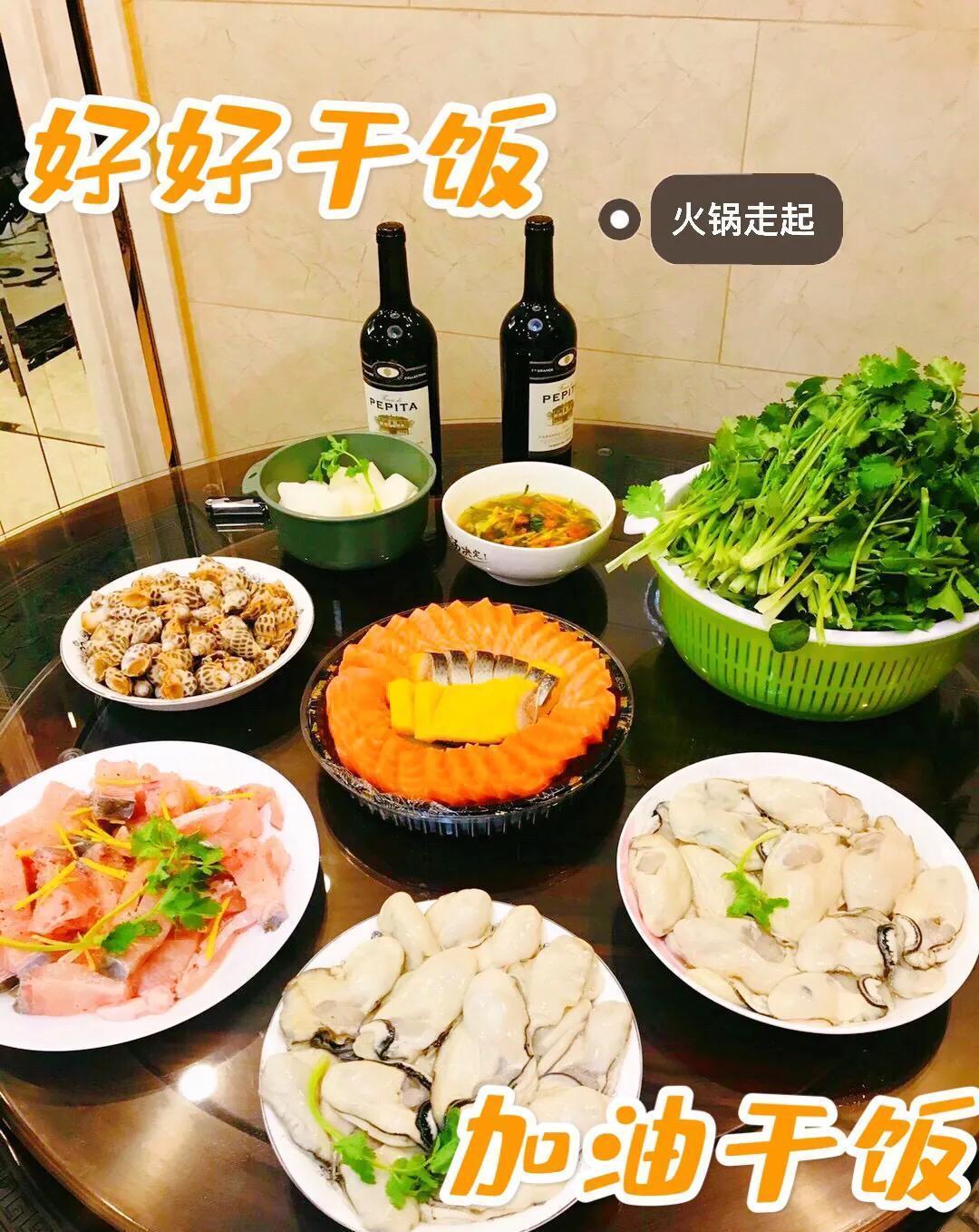 吃生蚝就得按桶算,4种做法天天不重样,最后一种我吃宵夜必点