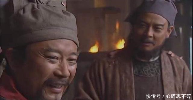 水浒里,宋江对四个人说过让位,都不敢接,两个敢接的他不敢让!