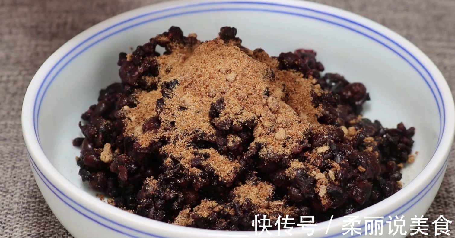 红豆自从学会一做法，我家红豆不够吃，比豆沙包简单营养，真解馋