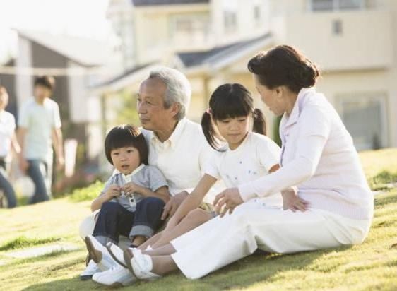 婆婆|为什么现在很多都是“婆婆”带娃?而不是奶奶带娃?原因很现实