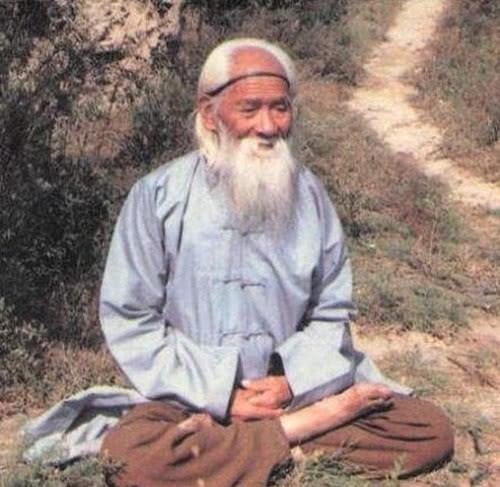 中国长寿之王,活256岁,结24次婚,熬走8个皇帝,秘诀却很简单