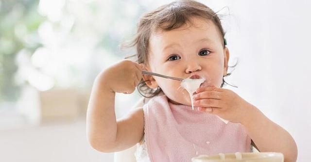 母乳|“奶水太多,可以分给老公喝吗?”过来人:宁愿扔了也别给丈夫喝