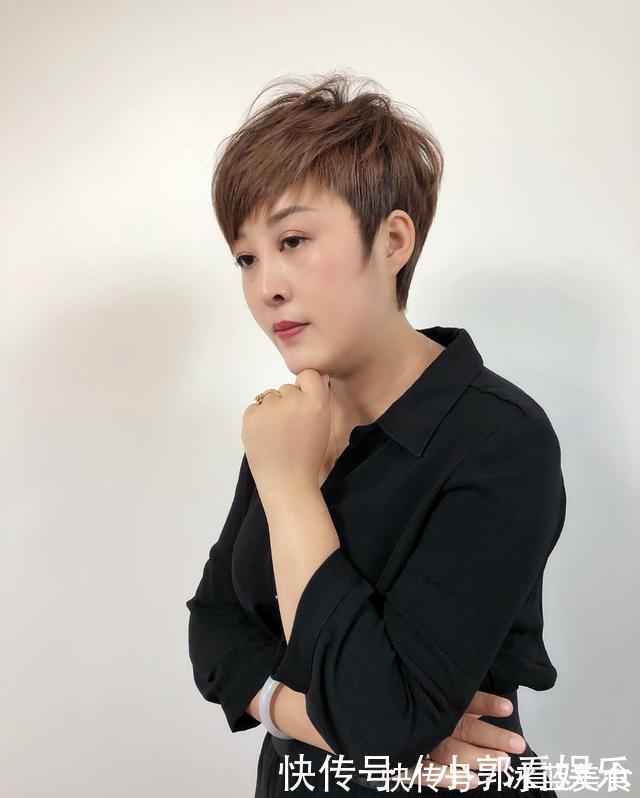 女性|新时尚短发20款,蓬松立体颜值高,最适合这三种人,有你吗