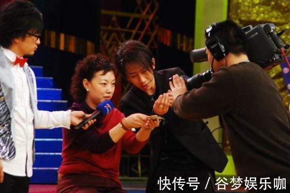 中國第一魔術師劉謙,從5次上春晚到被封殺,到底“得罪”了誰?