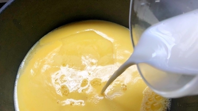 它比豆浆好喝，比奶茶健康，每天给孩子喝一杯，增强记忆又长个