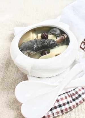 汤鲜肉香|炖鸡汤要不要加料酒？选好食材，掌握好“3步法”，汤鲜肉香不柴