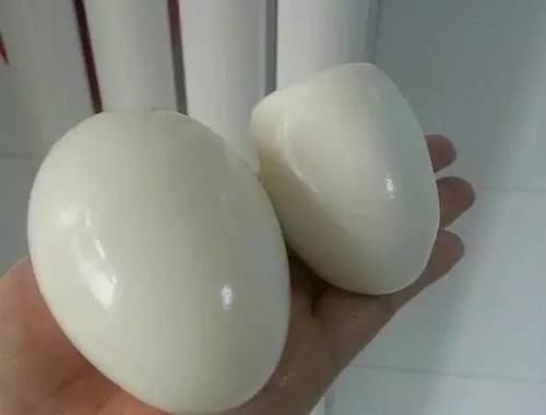 西洋参|还傻傻吃药呢？拿个鸡蛋滚一滚，排光10来年湿气，用一个好一个