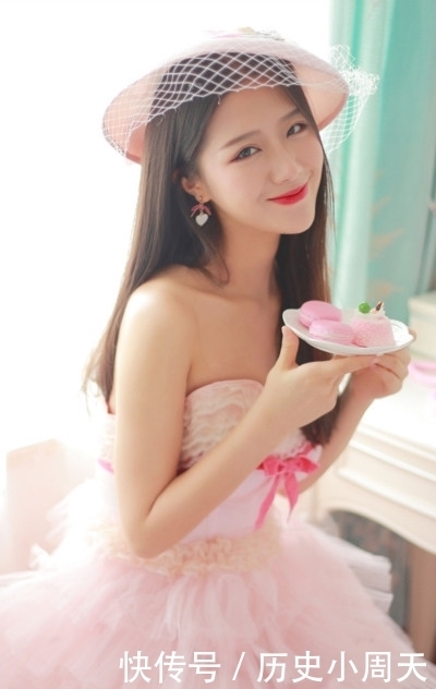 唯美少女写真:一袭粉色轻纱裙子,彰显少女纯洁青春好气质