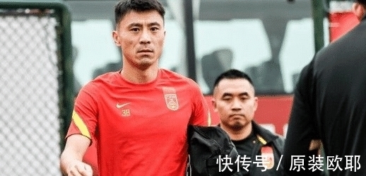 李铁|73比0，传球成功百分百！中超1边缘国脚爆发，李霄鹏该给他机会了