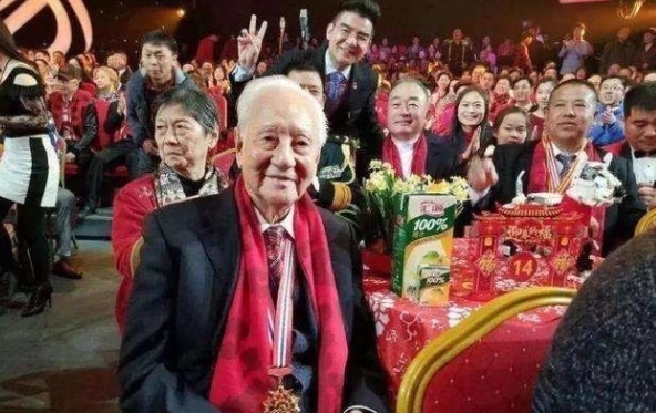 央視春晚|央視春晚為何不對外售票,每年觀眾席坐得滿滿,他們是什么身份?