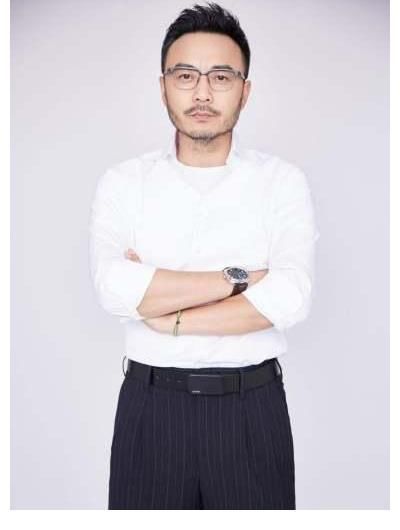 同樣是主持人,汪涵為何可能成為副臺長,而何炅卻連編制都沒有?