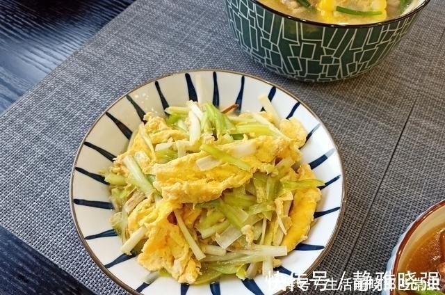 一家3口4个菜,好吃不贵天天不重样,生活有仪式感,中年的浪漫