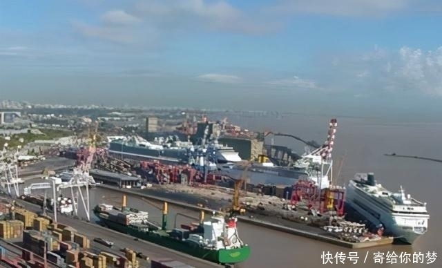 患难|上帝之手马拉多纳(七):痛苦不堪的童年与患难家庭